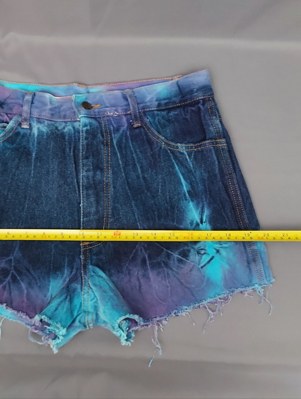 Vintage Danger Denim Shorts Size 13-14 Blue & Purple Tie Dye Jean Cutoffs - Picture 12 of 13